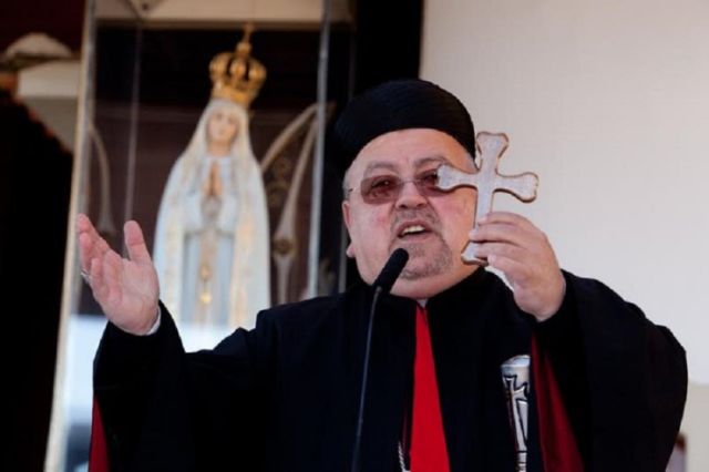 Arcebispo maroronita de Damasco, descreve rejeição dos fiéis católicos ao fechamento de igrejas e ao mandato de receber a comunhão na mão.