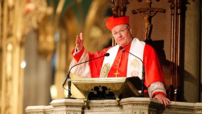 Cardeal Dolan destacou que muitos católicos já estão retornando às atividades públicas, mas deixando de participar da missa e devem retornar à igreja. 