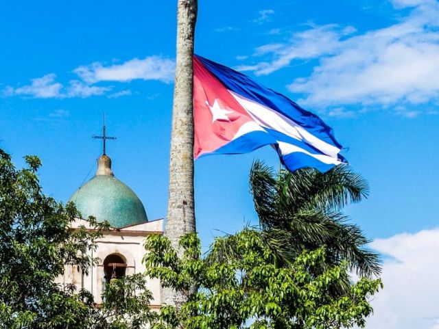 Viver na verdade, nos torna livres; viver na mentira é viver acorrentado: “é tempo, como povo, de regressar a Deus”: diz carta dos cubanos.