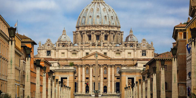 O Promotor de Justiça junto ao Tribunal do Estado da Cidade do Vaticano foi criado pelo Papa Francisco com a nova Lei de Ordenação do Estado do Vaticano.