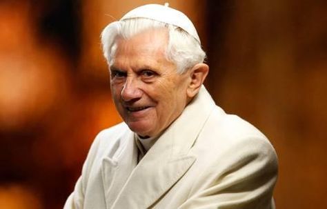 Em breve Bento XVI festejará seus 95 anos de idade com boa saúde