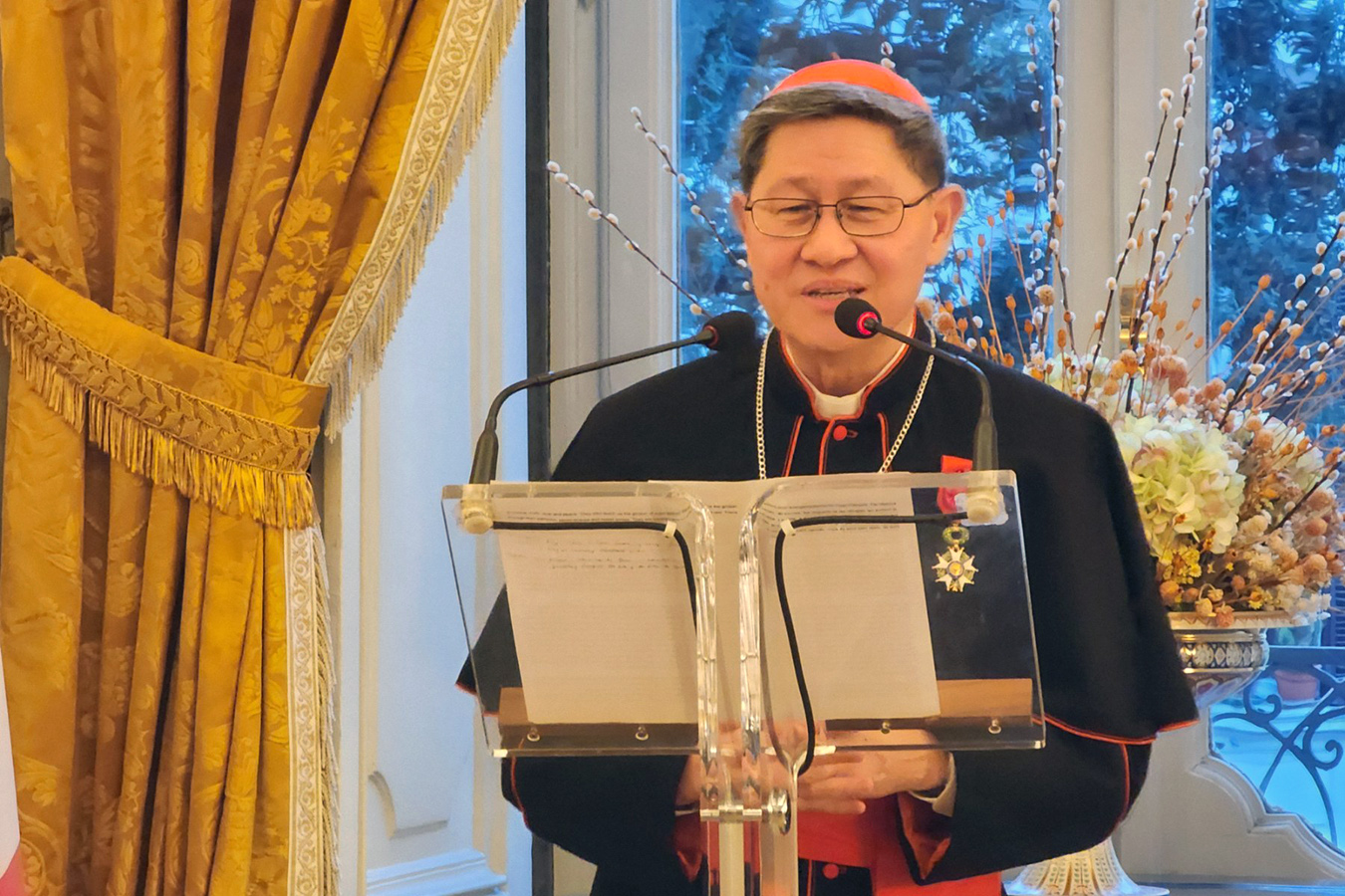 Cardeal Tagle recebe a mais alta honraria da Franca 1