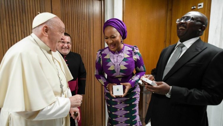 Papa Francisco se reune com o vice presidente de Gana 1