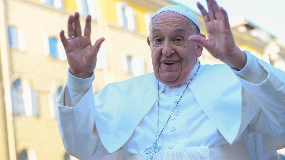 Mil crismandos de Genova sao recebidos pelo Papa no Vaticano 3