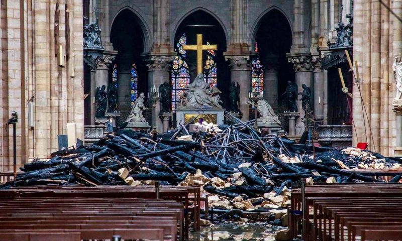 Seguem os trabalhos de reconstrução da Catedral de Notre Dame 3