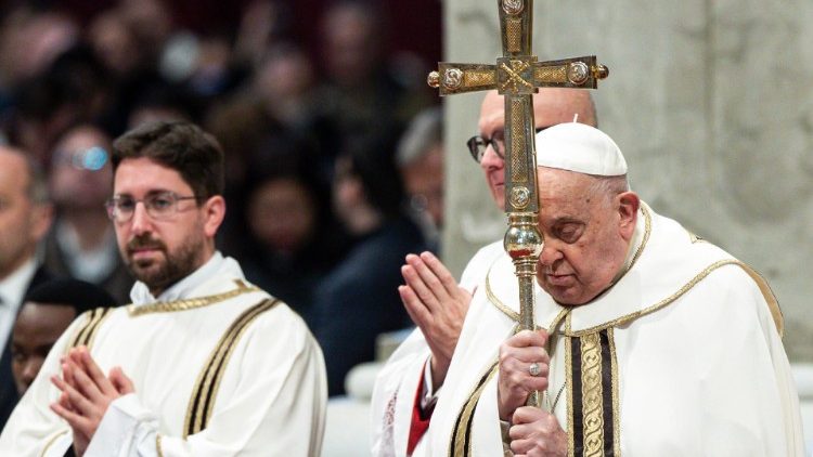 O amor e a unica luz que pode indicar o caminho da salvacao assegura Papa Francisco 4