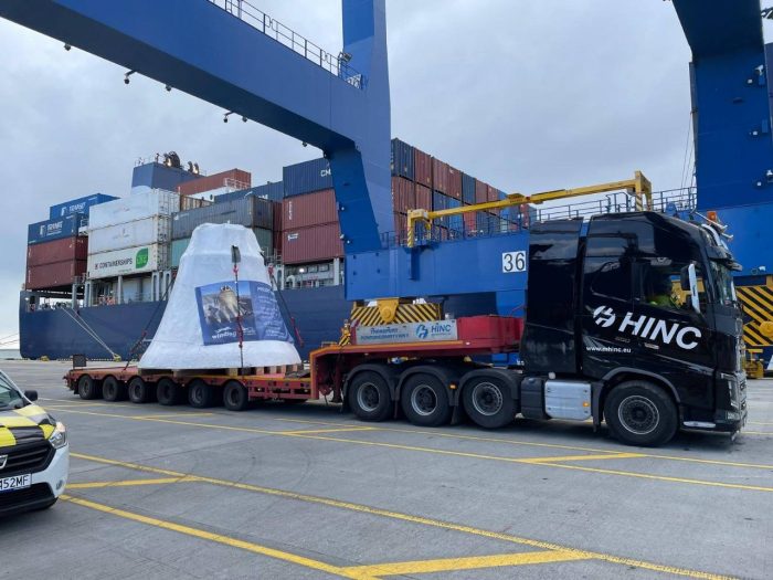 Maior sino do mundo desembarca no Porto de Santos SP 2