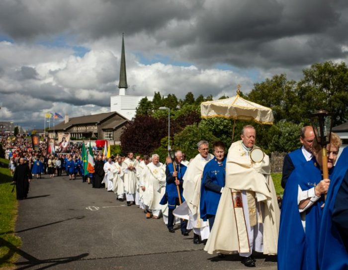 Irlanda renova sua consagração ao Sagrado Coração de Jesus 3 Irlanda renova sua consagracao ao Sagrado Coracao de Jesus 2