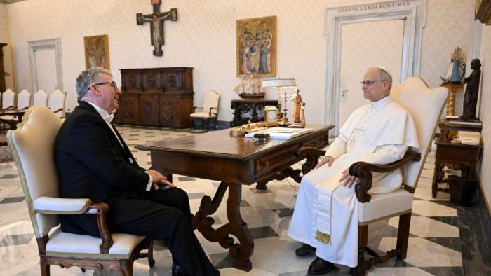 Papa recebe embaixadores da Australia e da Republica Dominicana junto a Santa Se 4