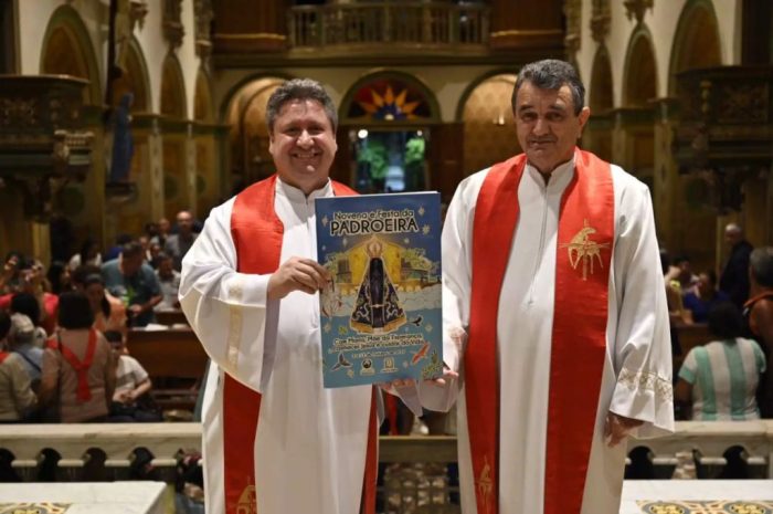 Santuario Nacional de Aparecida lanca livreto da Novena da Padroeira 2025 2