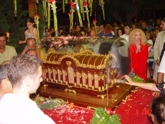 Reliquias de Santa Teresa do Menino Jesus peregrinam pelo Libano 1