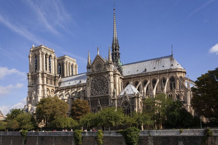 Torres da Catedral de Notre Dame sao reabertas ao publico 2