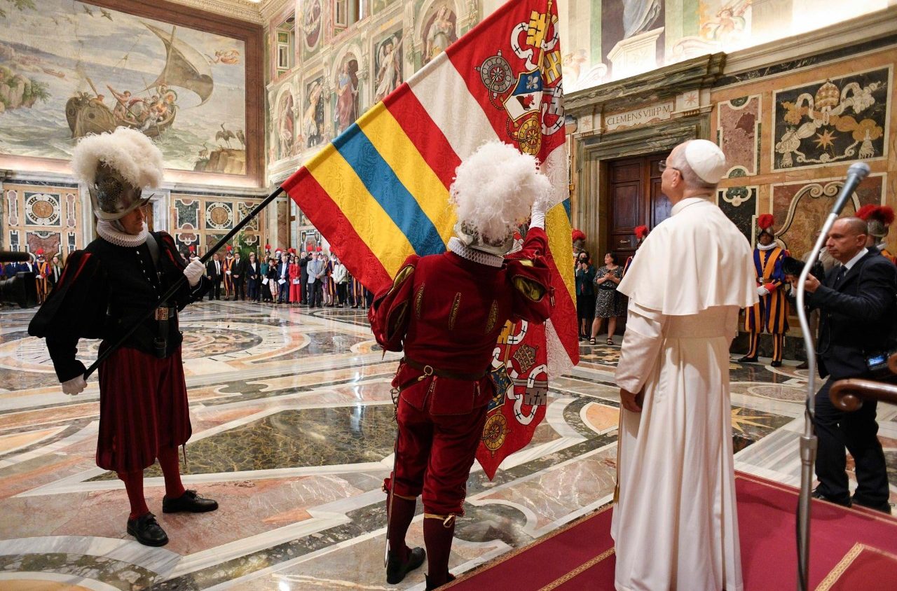 Papa agradece Guarda Suica Pontificia por sua dedicacao e compromisso 4